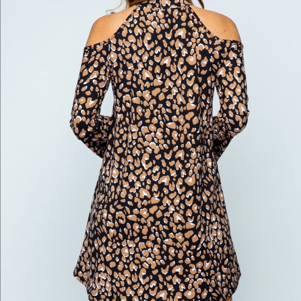 ๐ฅ2 LEFT!! Leopard print wrap tunic dress - Picture 4 of 7